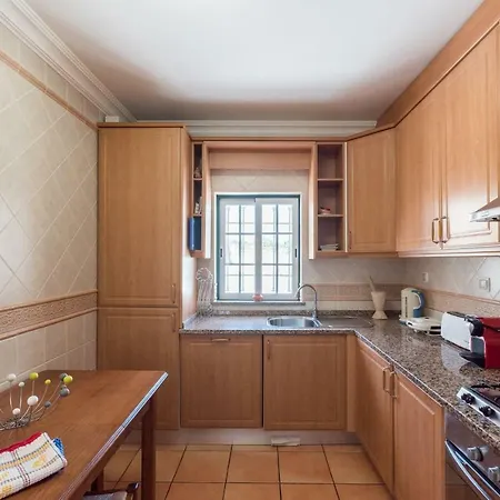 Dom wakacyjny Lovelystay - Wonderful In Private Condominium With Pool Albufeira