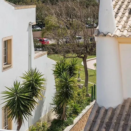 Lovelystay - Wonderful In Private Condominium With Pool Dom wakacyjny Albufeira