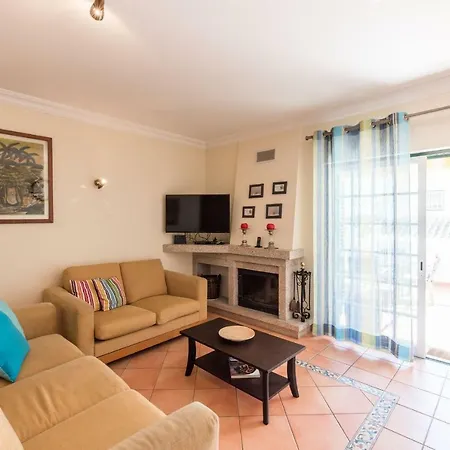 Lovelystay - Wonderful In Private Condominium With Pool Casa vacanze *