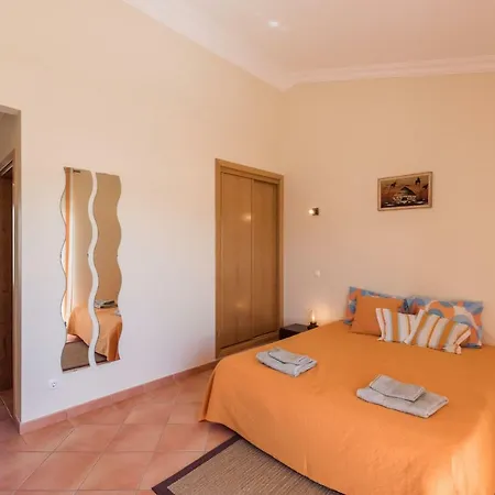 Σπίτι διακοπών Lovelystay - Wonderful In Private Condominium With Pool